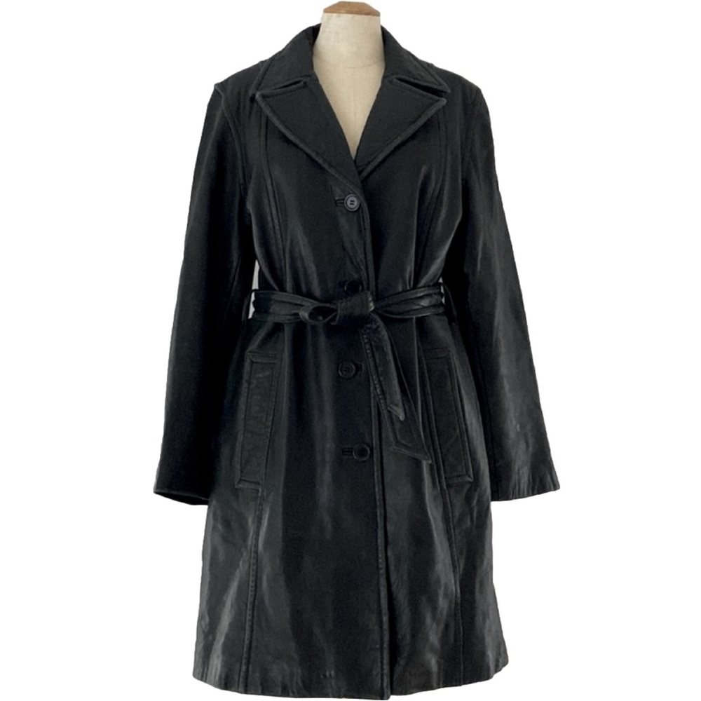 Danier Leather Black distressed jacket w/ belted tie. Fully lined, soft leather